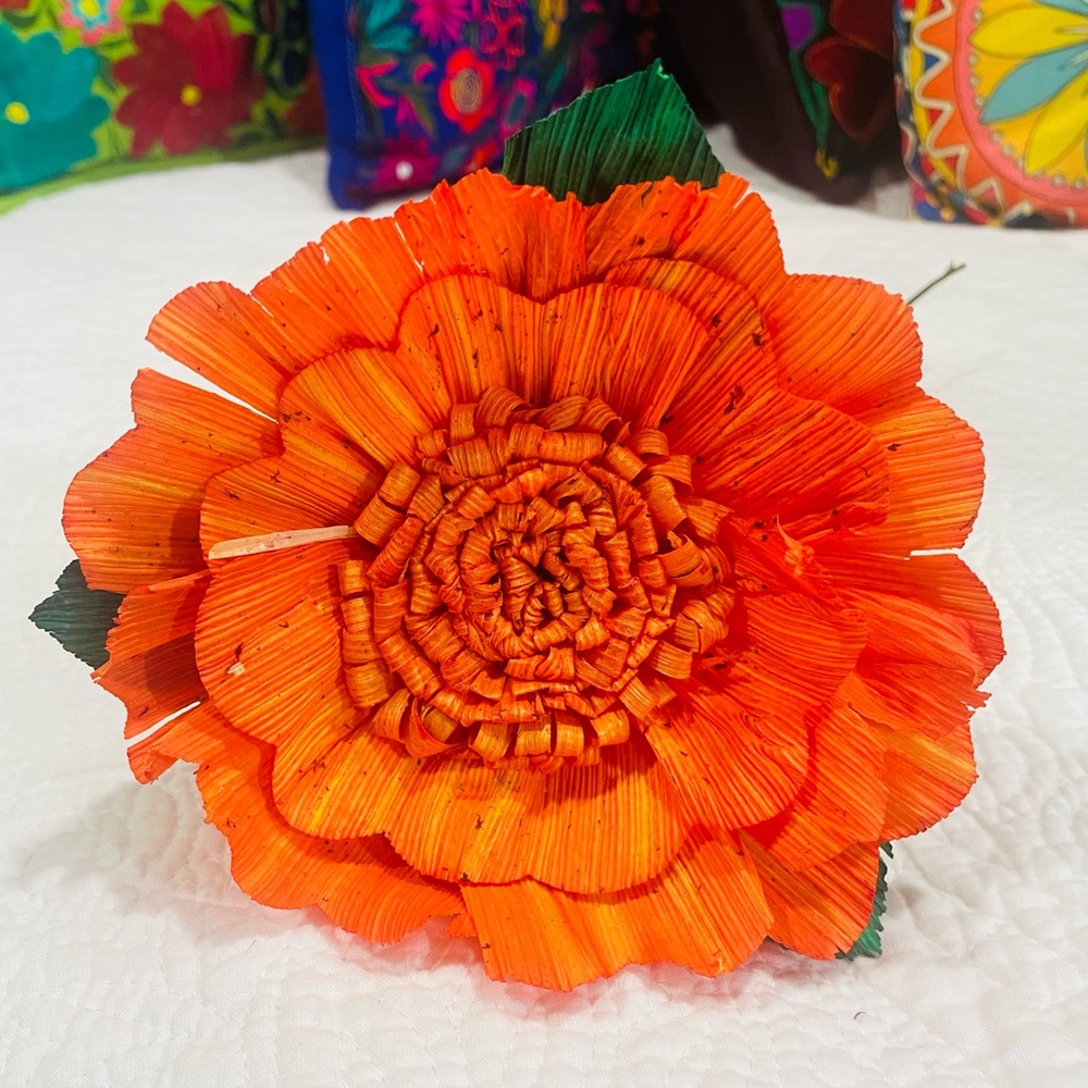 Mexican Corn Husk Flowers. $10.00 - Picture 12 of 12